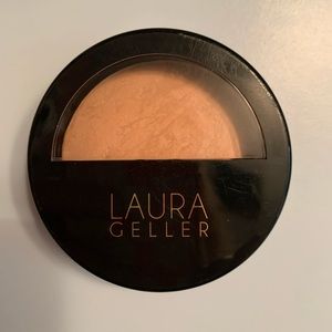 Laura Geller Baked Balance n Brighten Color Corrector Foundation